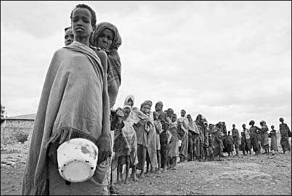 http://al.godsdirectcontact.org/your_food/images/somalian-famine-victims.jpg